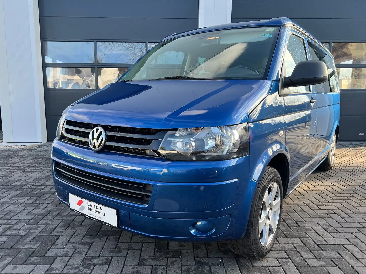 Volkswagen T5 California Beach Aufstelldach Navi PDC Standh Blau - 2
