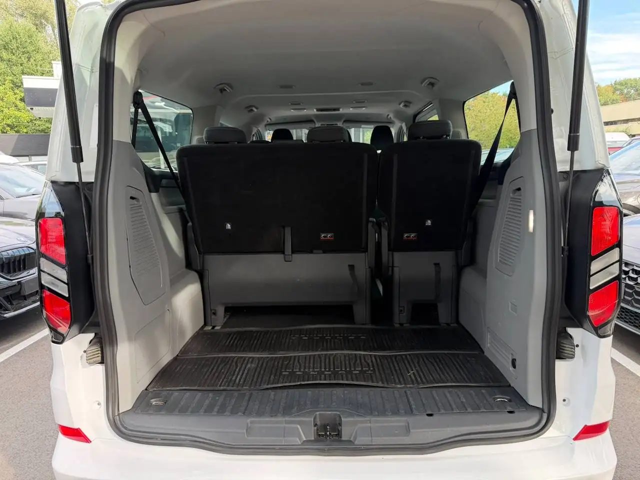 Ford Tourneo Custom TITANIUM 9PL CARPLAY CAMERA — 12/19