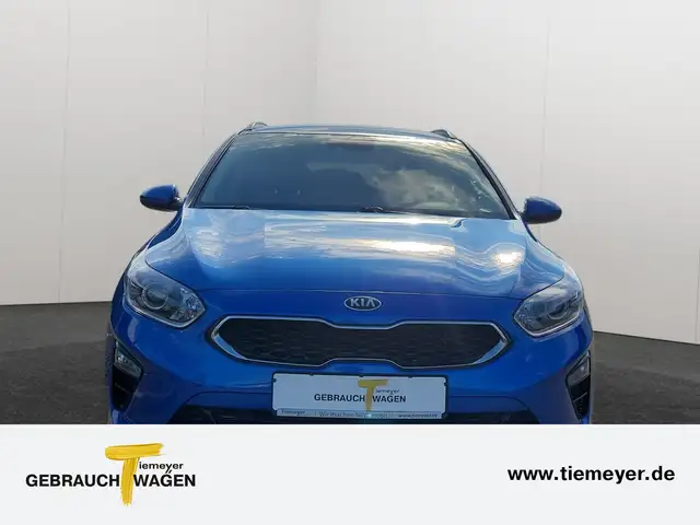 Kia Ceed view 2