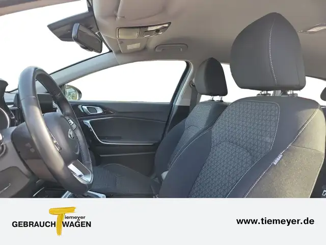 Kia Ceed view 10