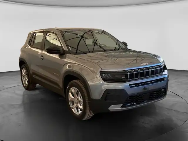 Jeep Avenger view 3
