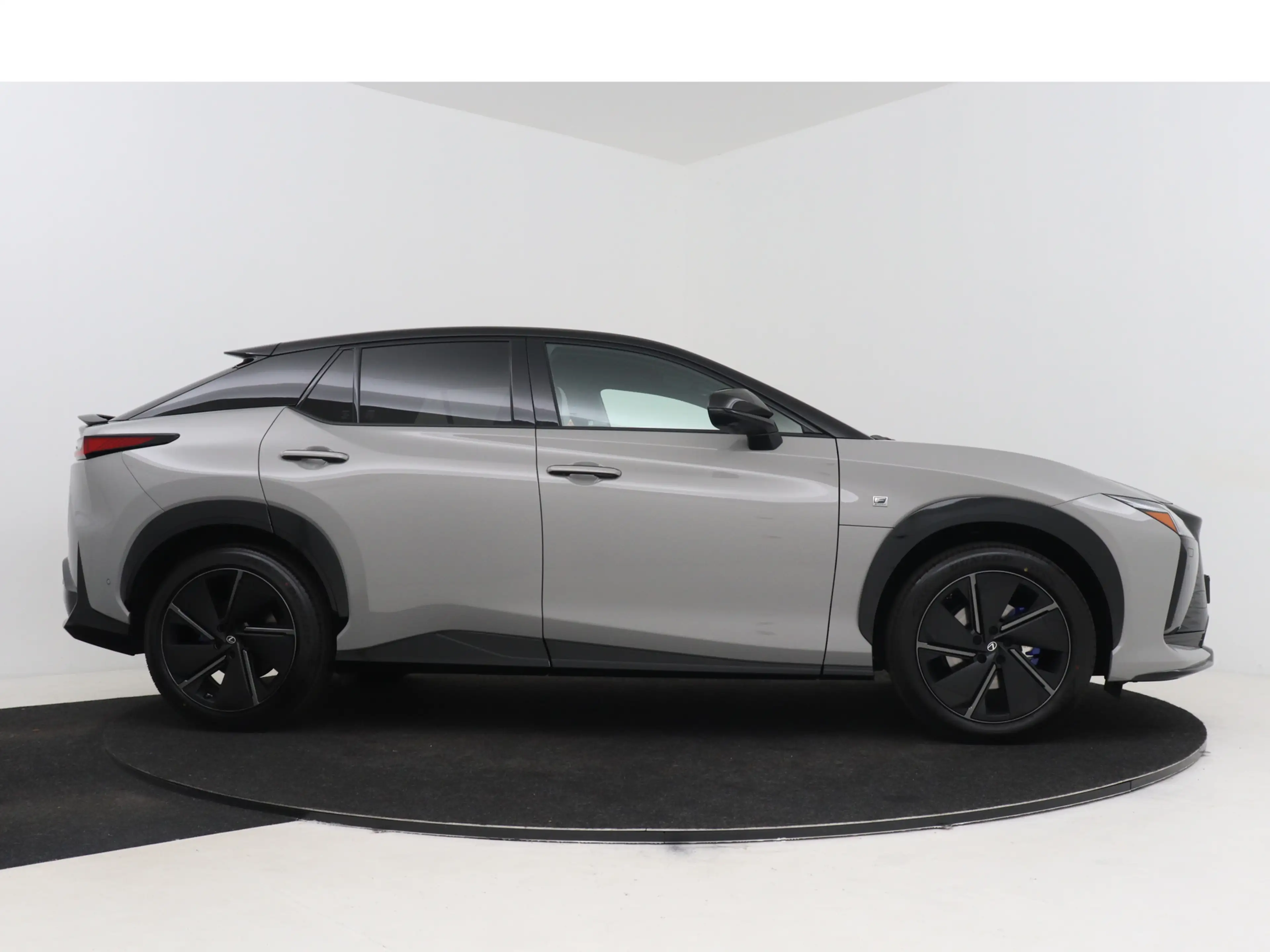 Lexus RZ 550e DIRECT-4 AWD F-SPORT (77 kWh) | Steer-By-Wire — photo 14