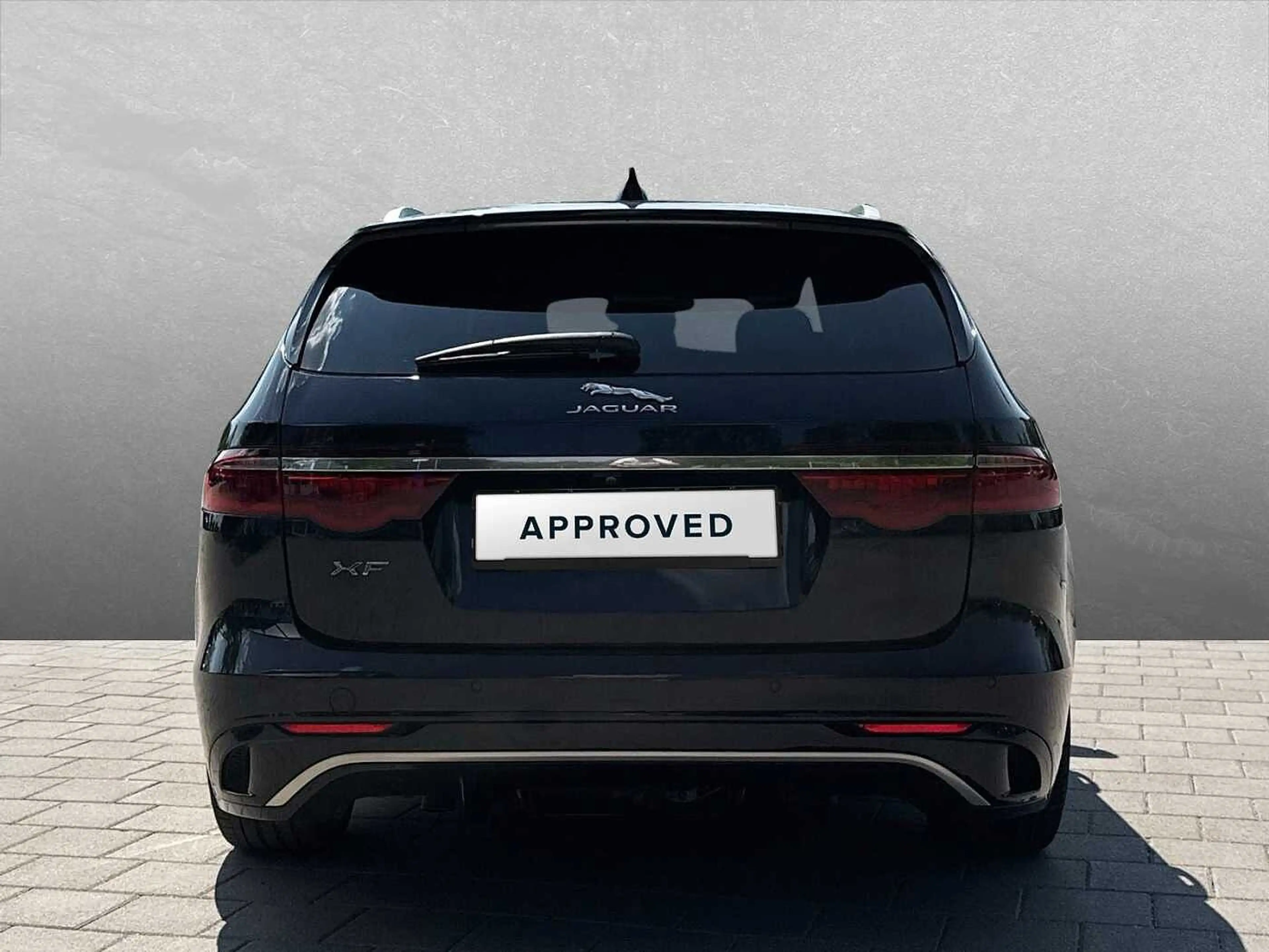 Jaguar XF Sportbrake P250 HSE — photo 7