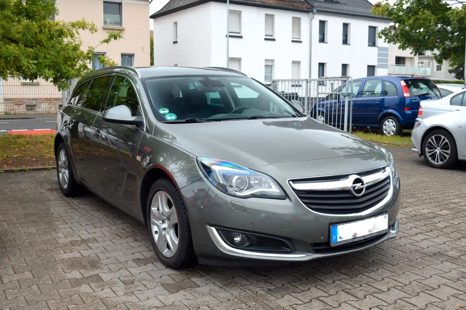 Opel Insignia 2.0 CDTi Innovation Aut. Service Neu Grau - 1