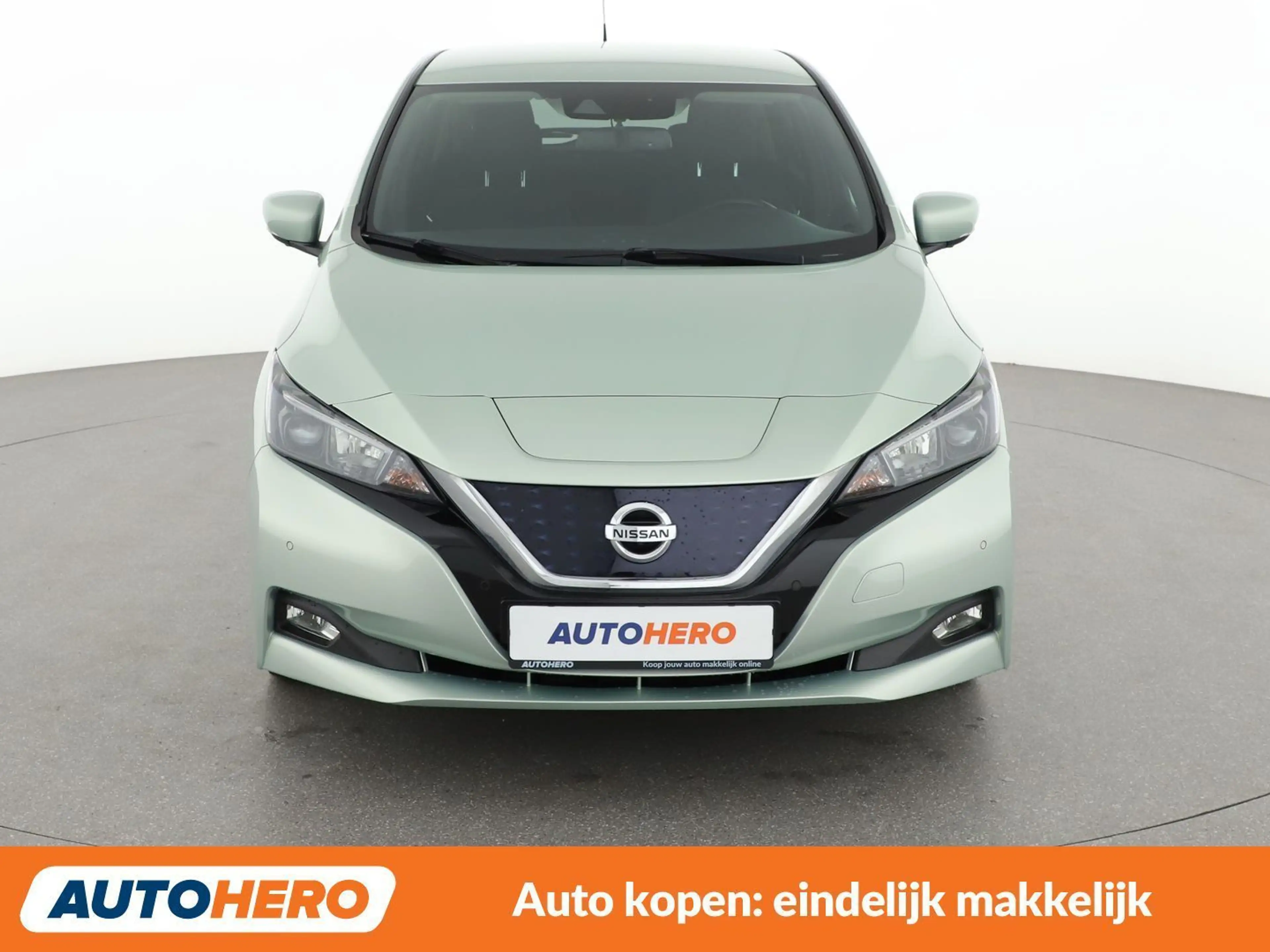 Nissan Leaf electric drive 110 kW 2 Zero Edition — photo 10