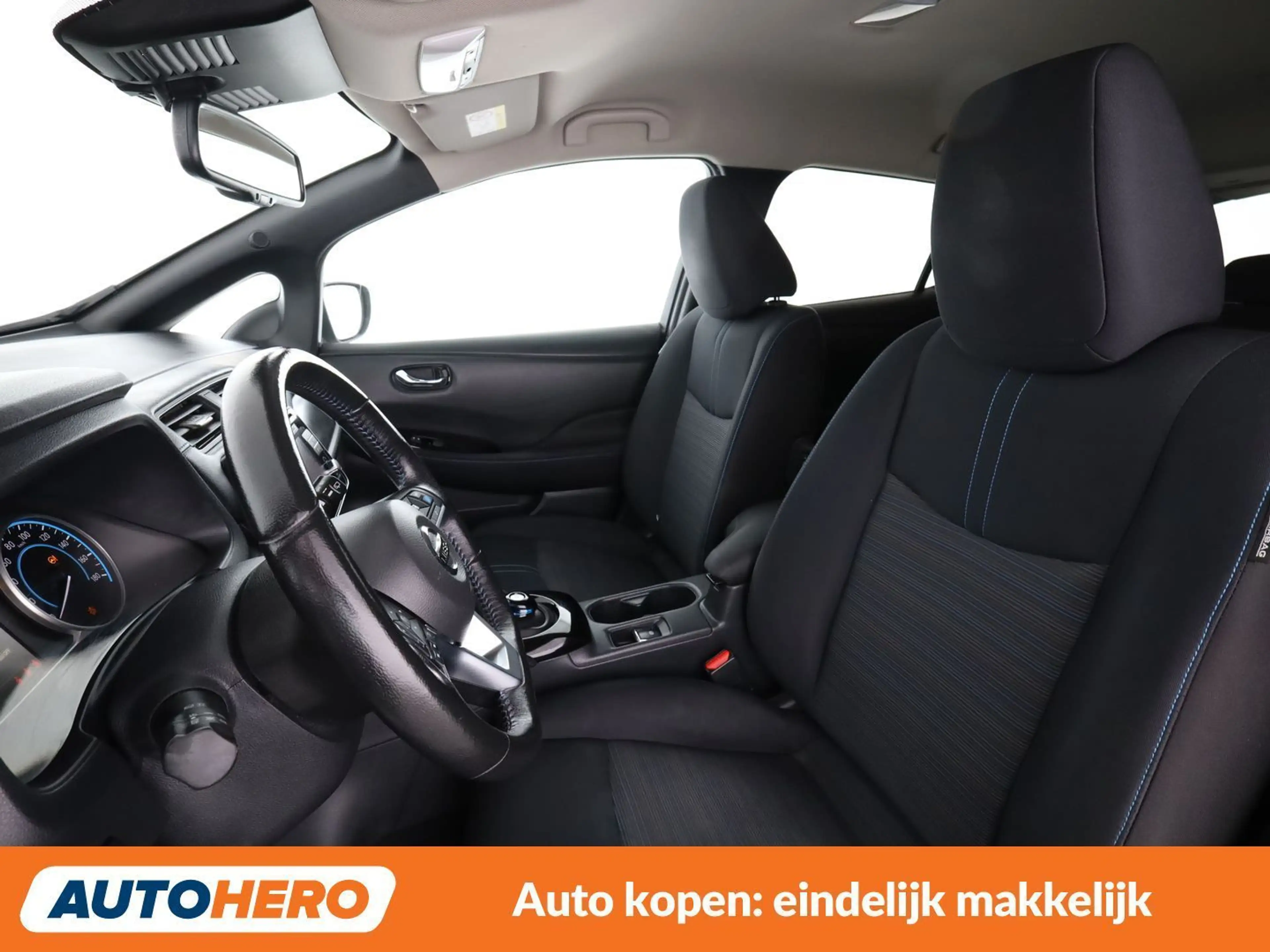Nissan Leaf electric drive 110 kW 2 Zero Edition — photo 11