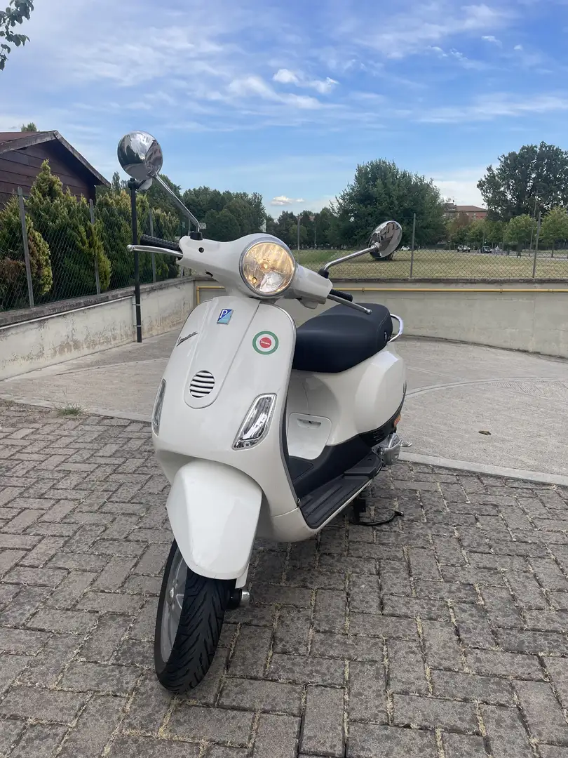 Vespa LX 50 4tempi - 1