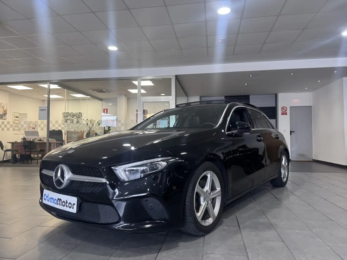 Mercedes-Benz A 200 200d 8G-DCT Negro - 1