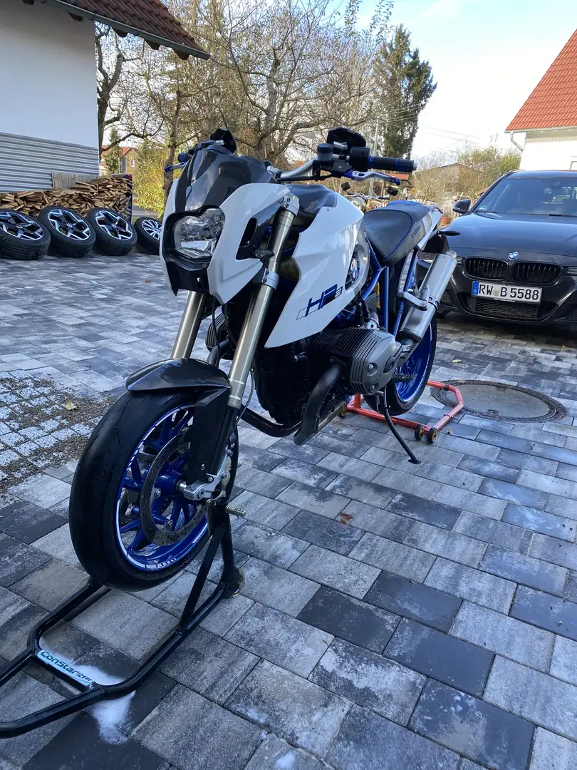 BMW HP 2 Megamoto - 2