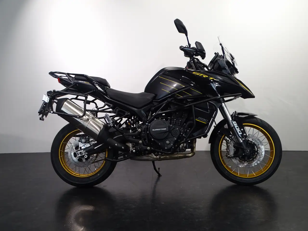 QJ Motor SRT 900 SX