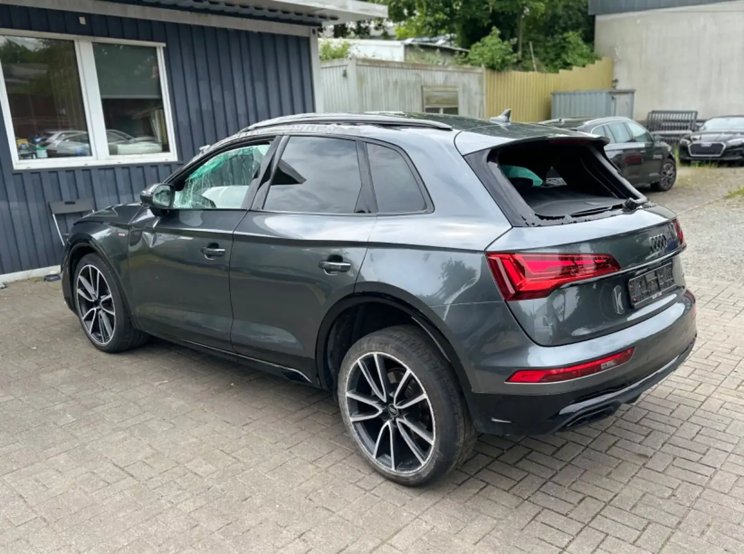 Audi Q5 40 TDI quattro S line / Bang & Olufsen / LED Grau - 2