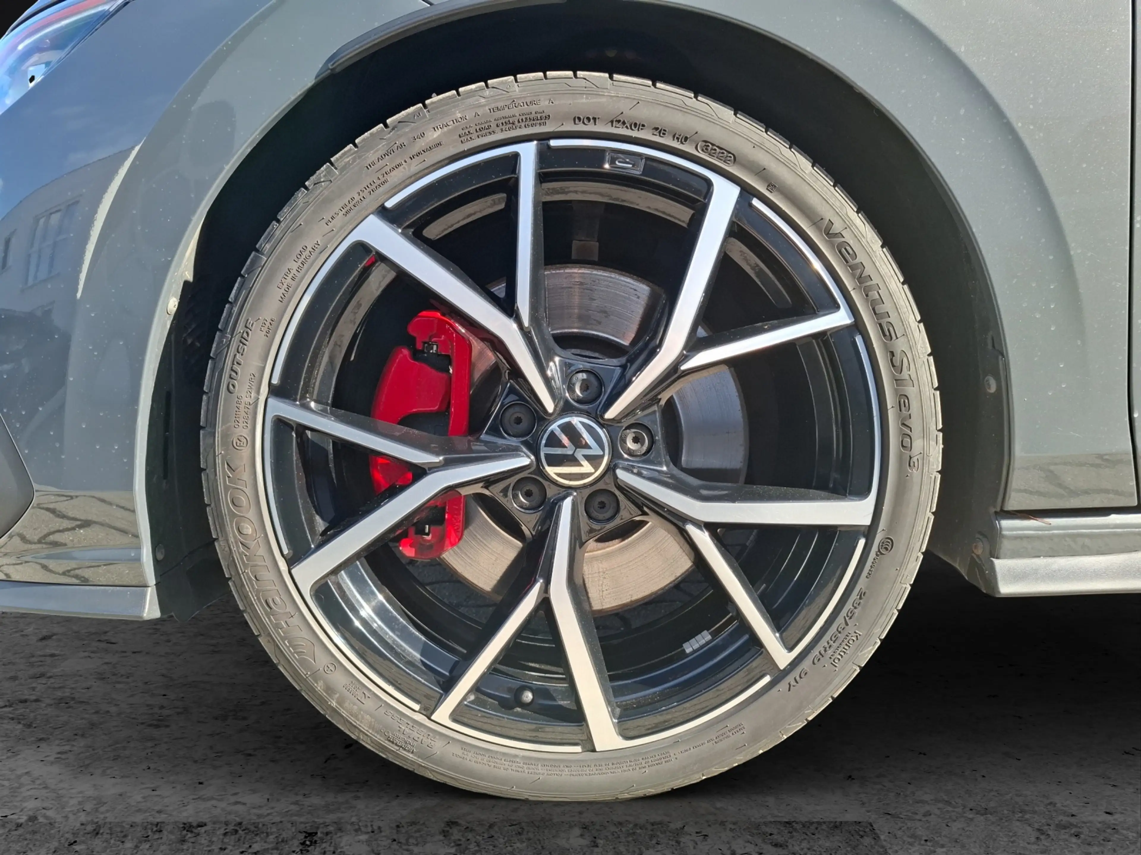 Volkswagen Golf VIII GTI DSG Standhzg. Matrix Navi AID Pano HUD... — photo 9
