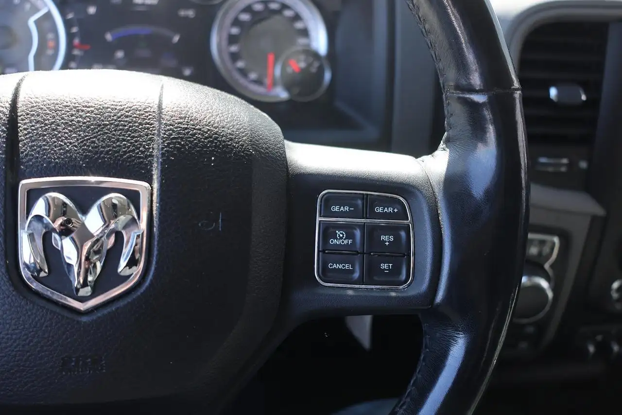 RAM 1500 снимка RAM 1500
