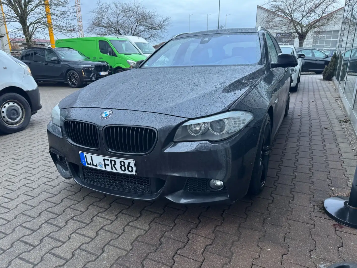 BMW 530 d Touring Xenon M Paket Leder Navi Grau - 1
