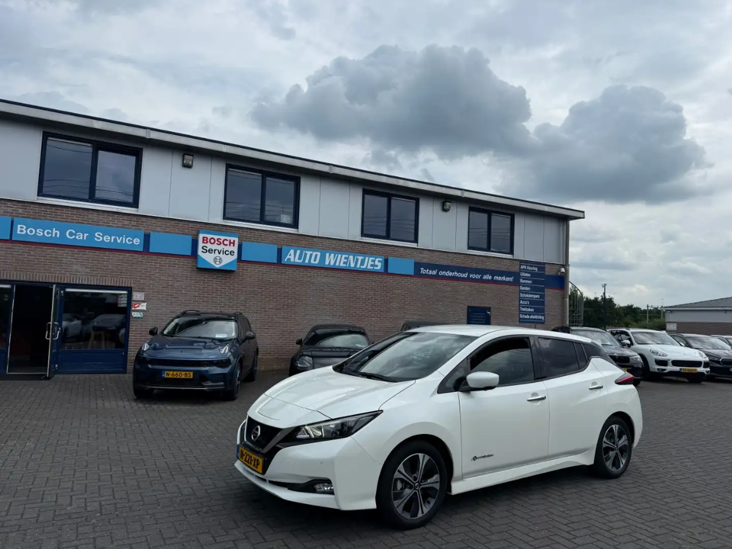Nissan Leaf N-Connecta 40kWh | SOH 98% | Navi | Carplay Wit - 2