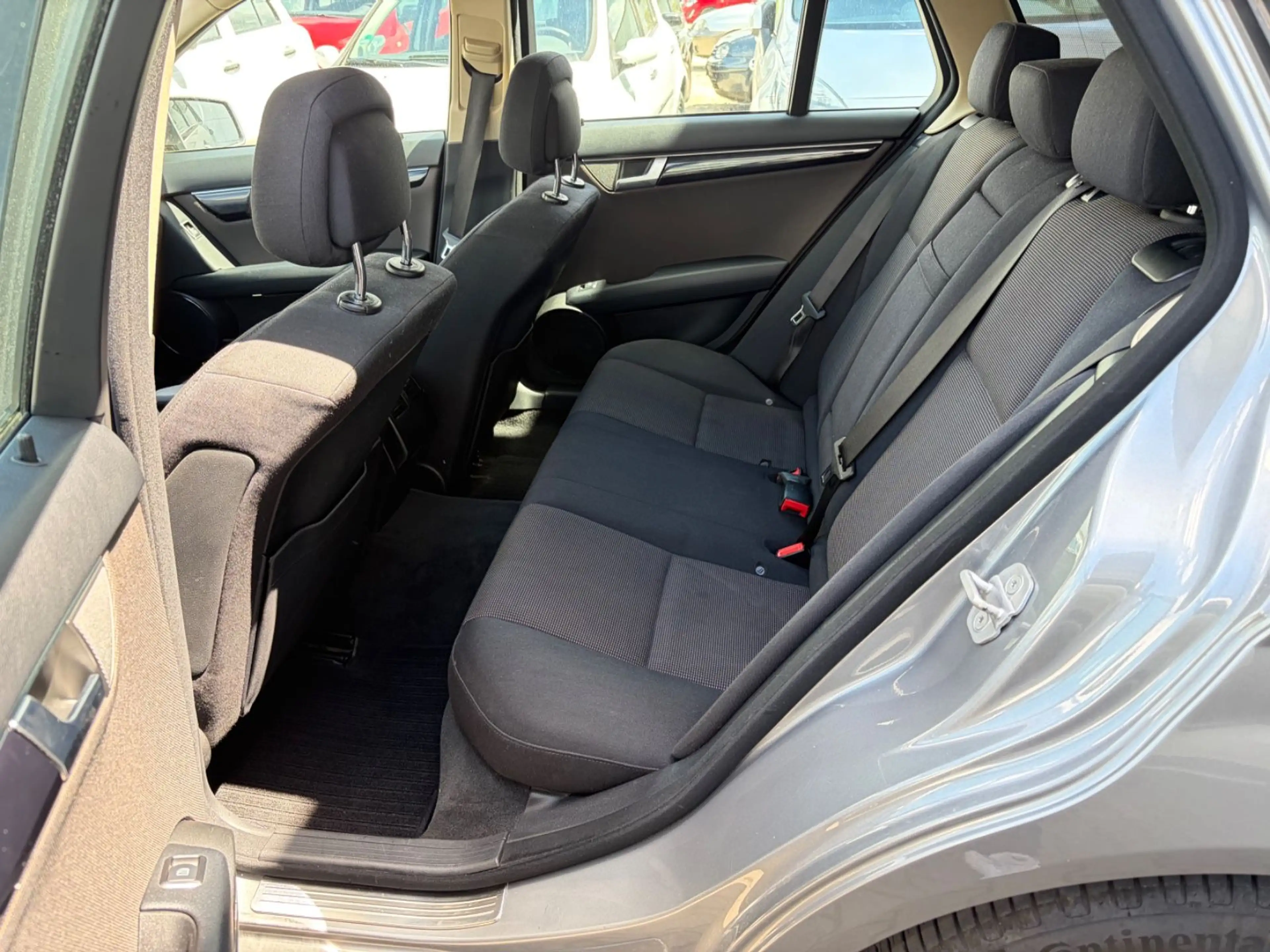 Mercedes-Benz C 250 T CDI BlueEfficiency*Temp*Nav*SitzH* — photo 11