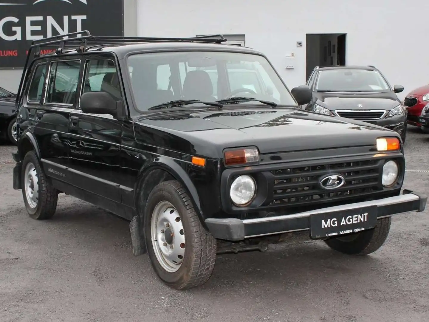Lada Taiga LADA 4x4 1.7 XTA Schwarz - 2