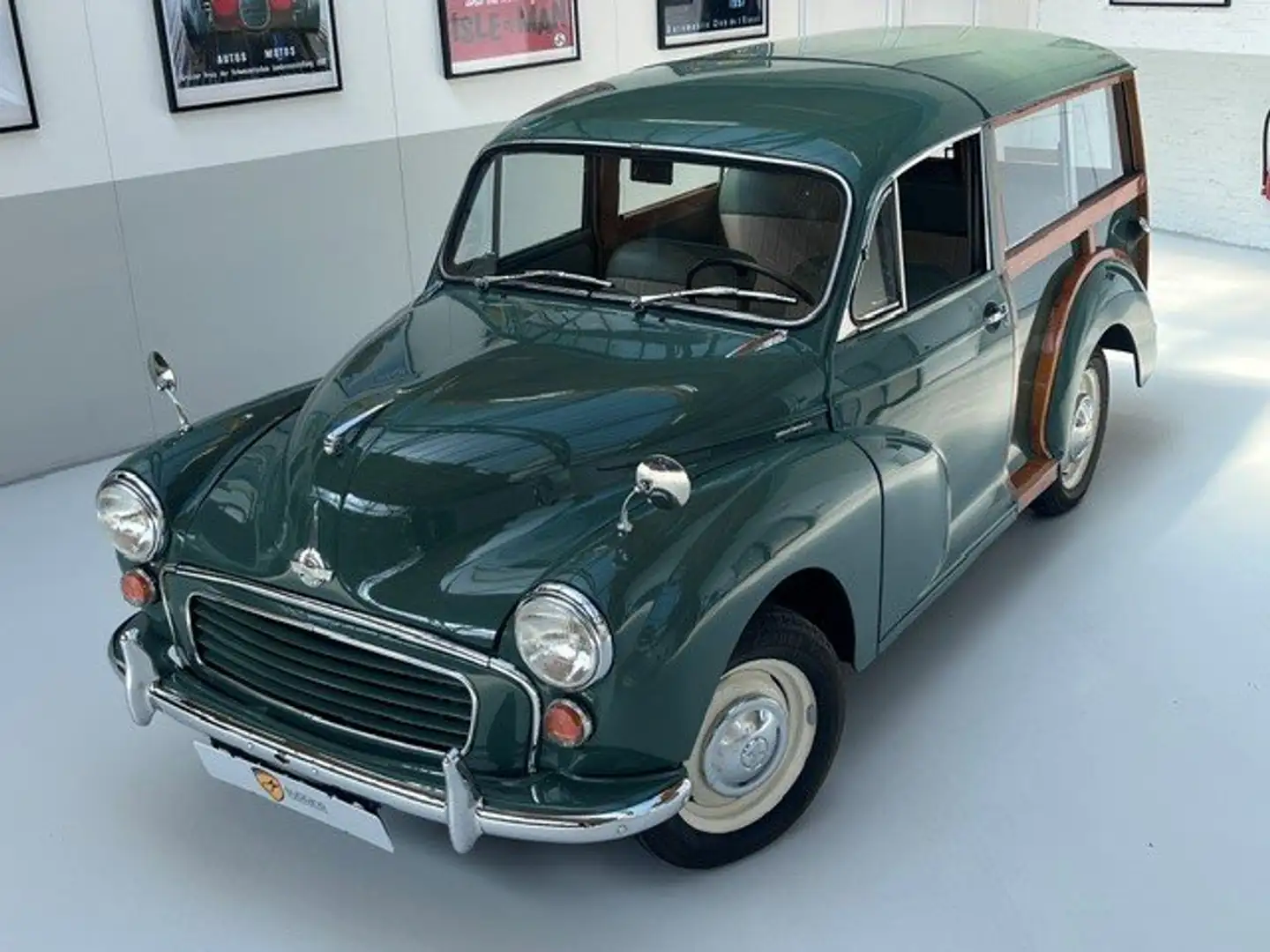 Oldtimer Morris Minor Traveller Grün - 1