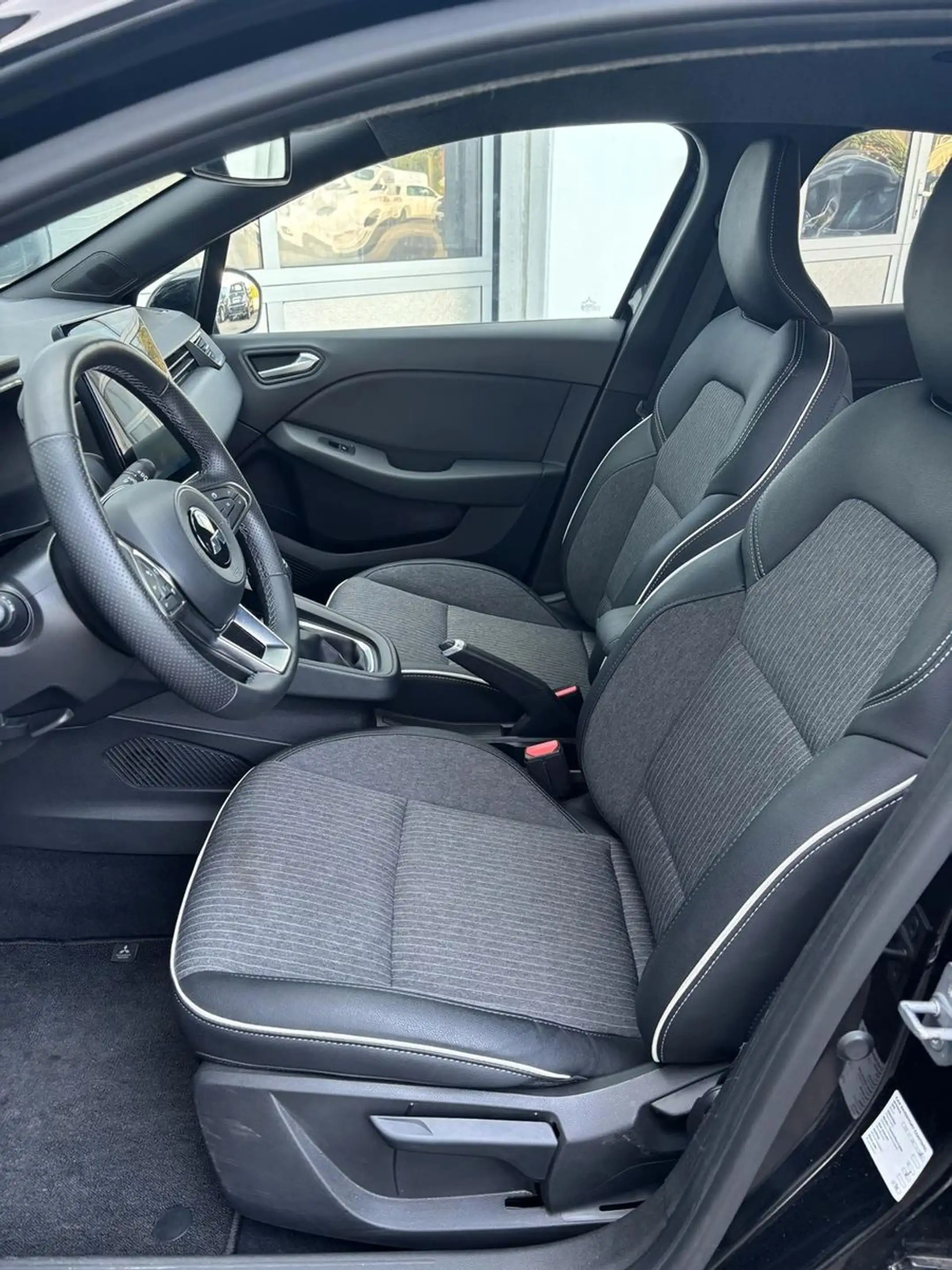 Mitsubishi Colt 1.0 Turbo-Benziner Select — photo 13