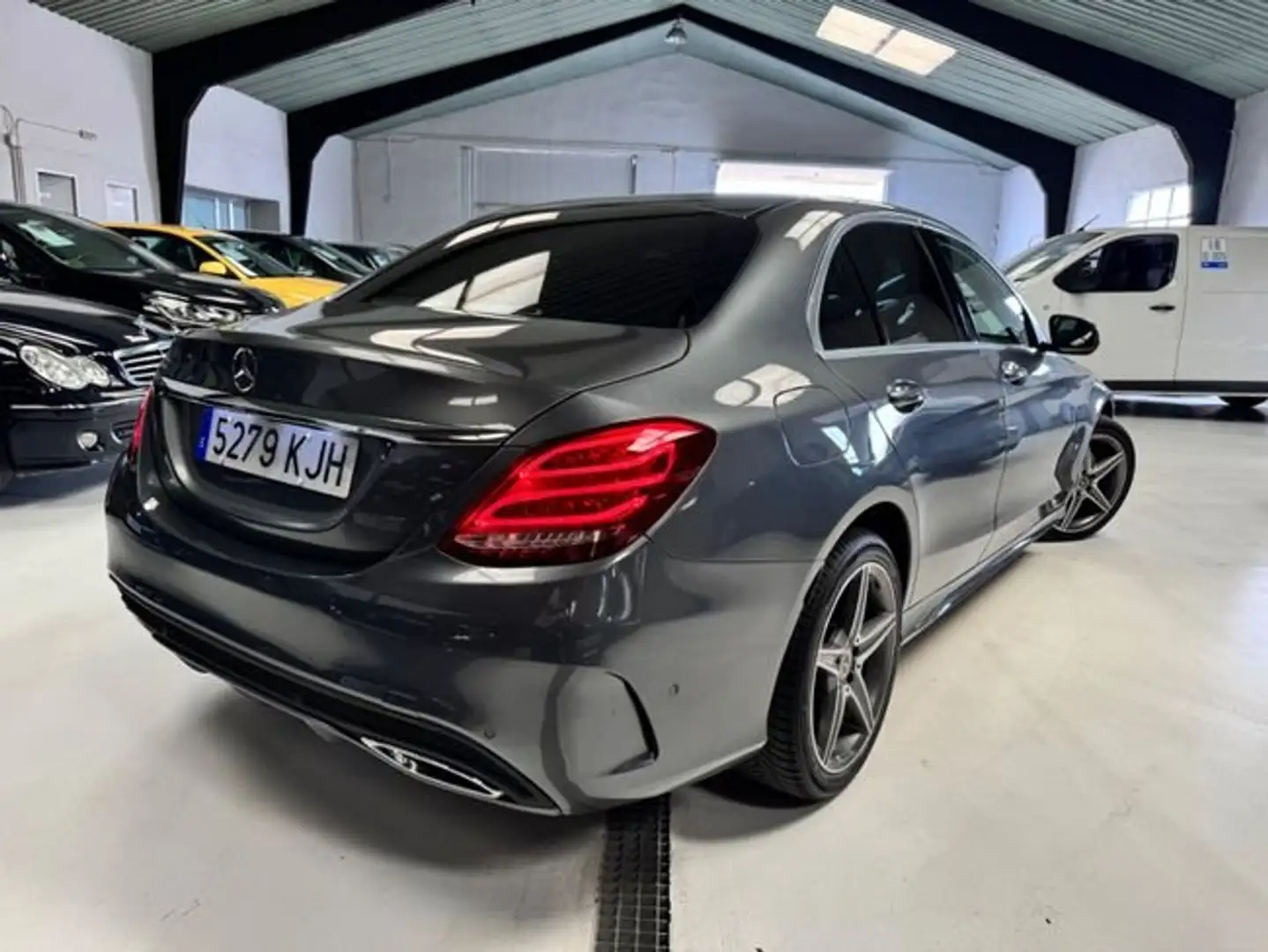 Mercedes-Benz C 220 d Plateado - 2