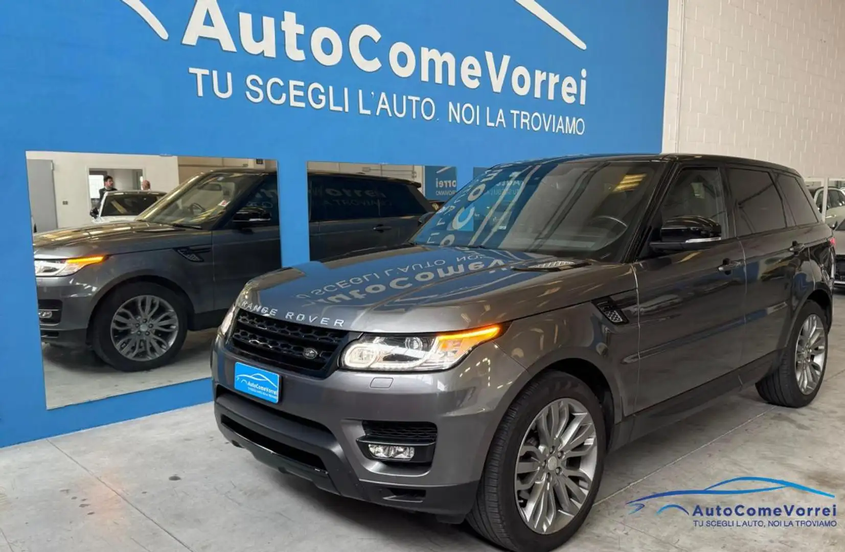 Land Rover Range Rover Sport 3.0 TDV6 HSE Dynamic Šedá - 2