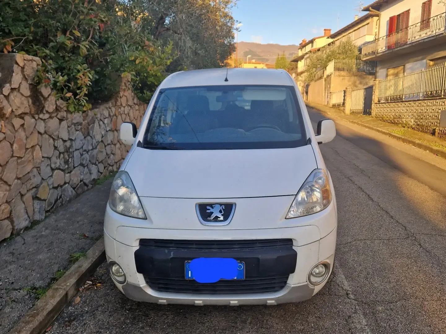 Peugeot Partner Tepee 1.6 Outdoor 110cv Beyaz - 1