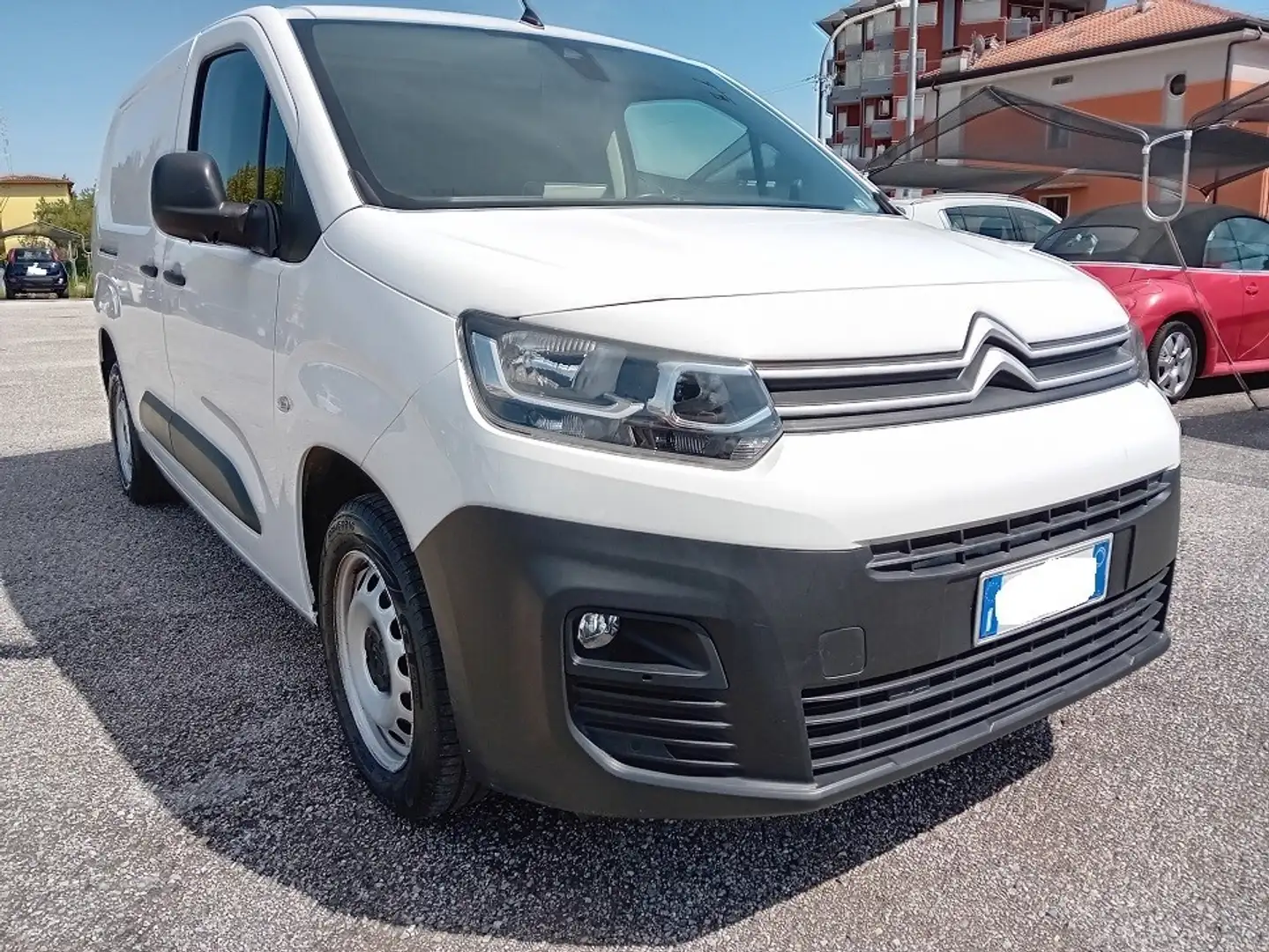 Citroen Berlingo BlueHDi 130 Stop&Start XL Live Weiß - 1