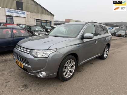 Mitsubishi Outlander 2.0 PHEV Instyle+ Automaat Bj:2013 NAP!