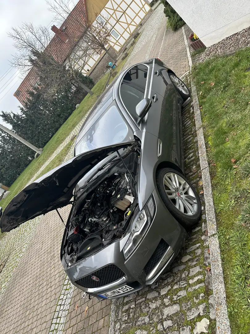 Jaguar XF 20d Aut. Portfolio - Motorschaden - 2