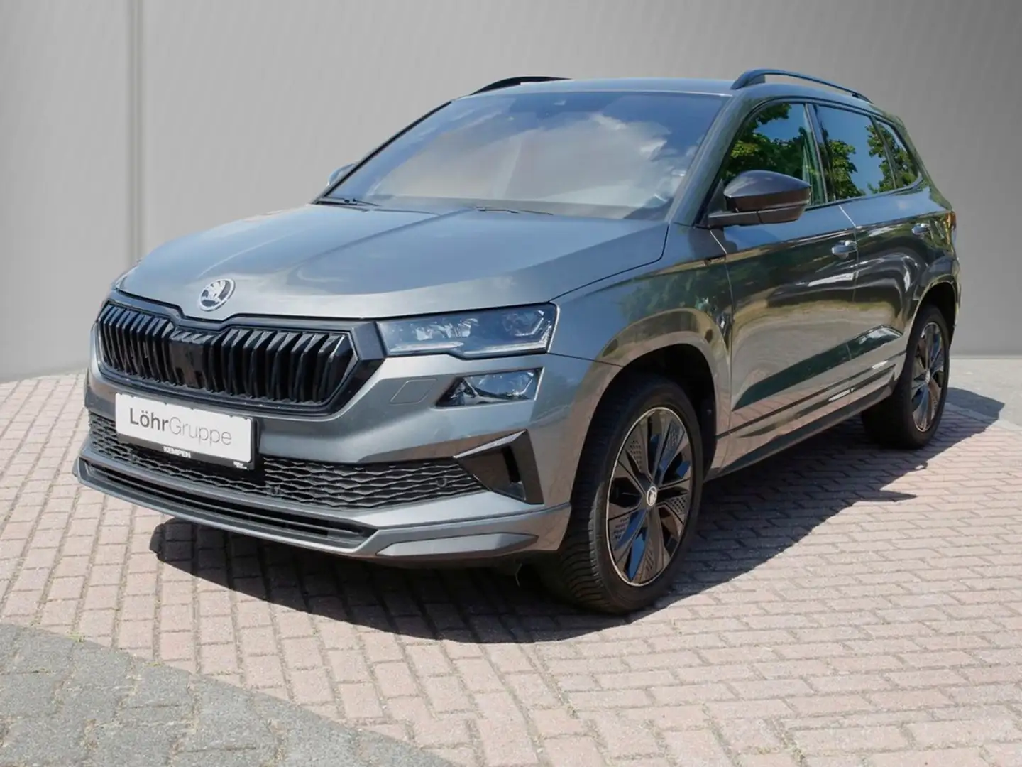 Skoda Karoq 1.5 TSI DSG Sportline Pano Navi+VC ACC RFK+PDC ... Grau - 2