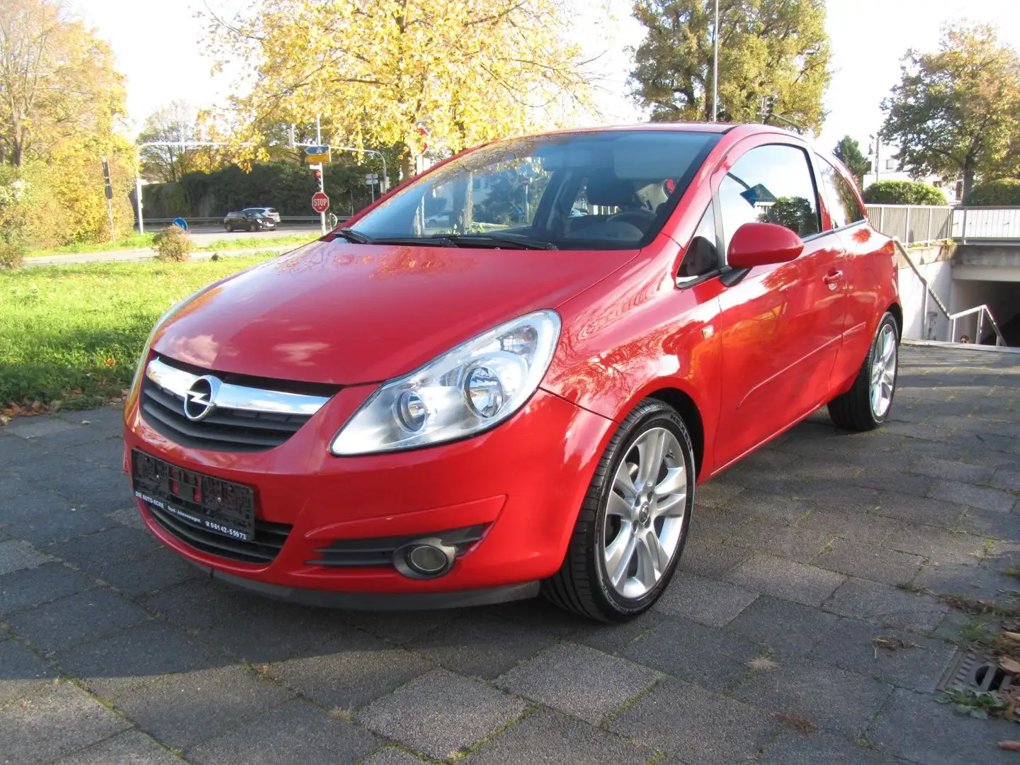 Opel Corsa D 1.4 CATCH ME Rouge - 2