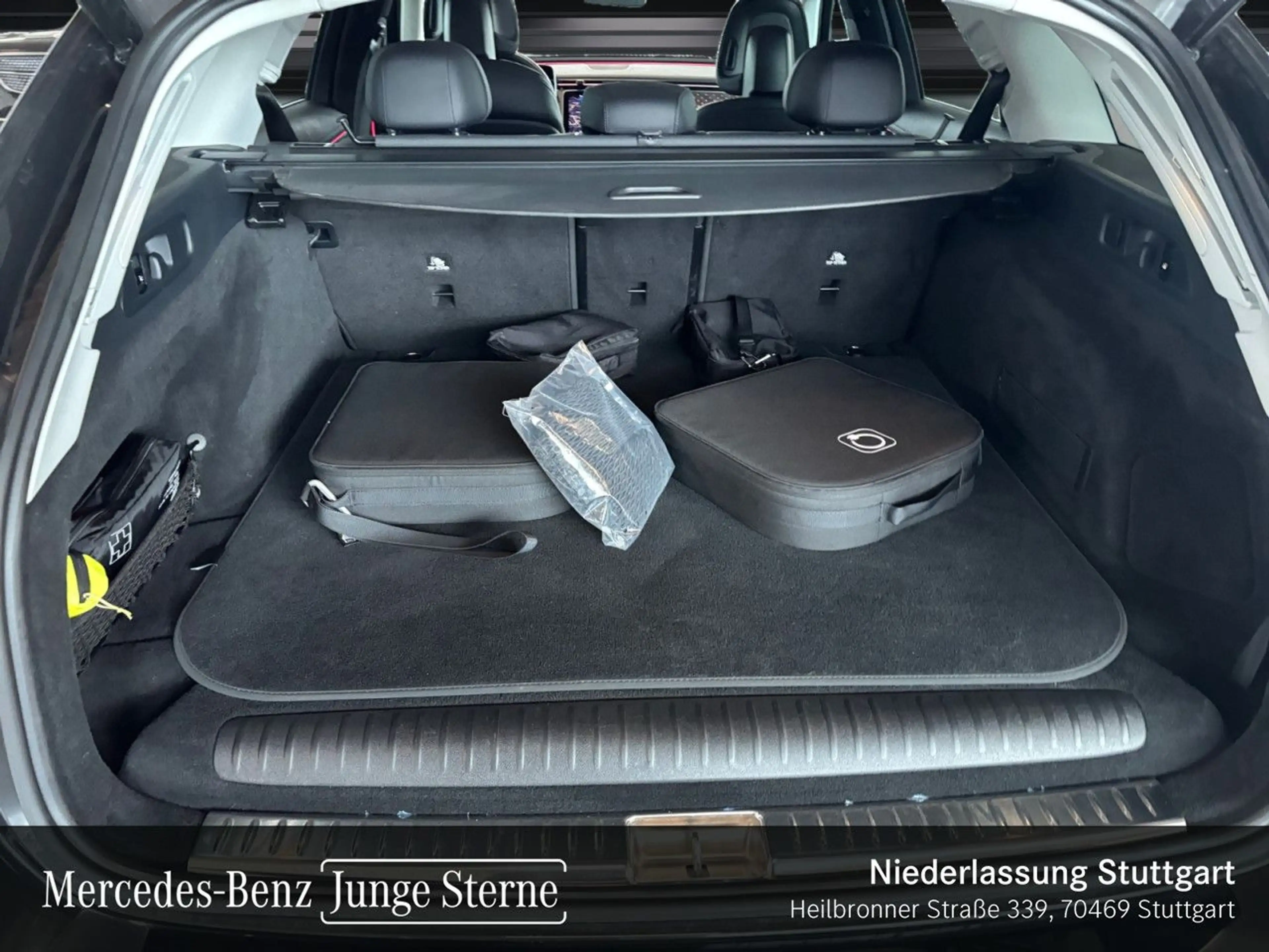 Mercedes-Benz E 300 de T 4M Hybrid Avantgarde 360° Airmat Pano — photo 8