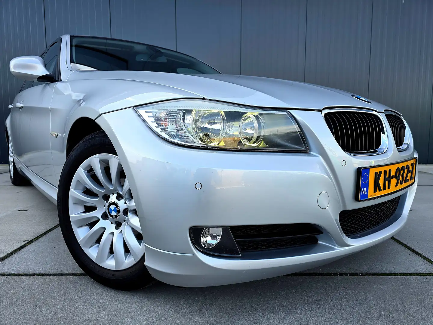 BMW 320 320i Zilver - 2