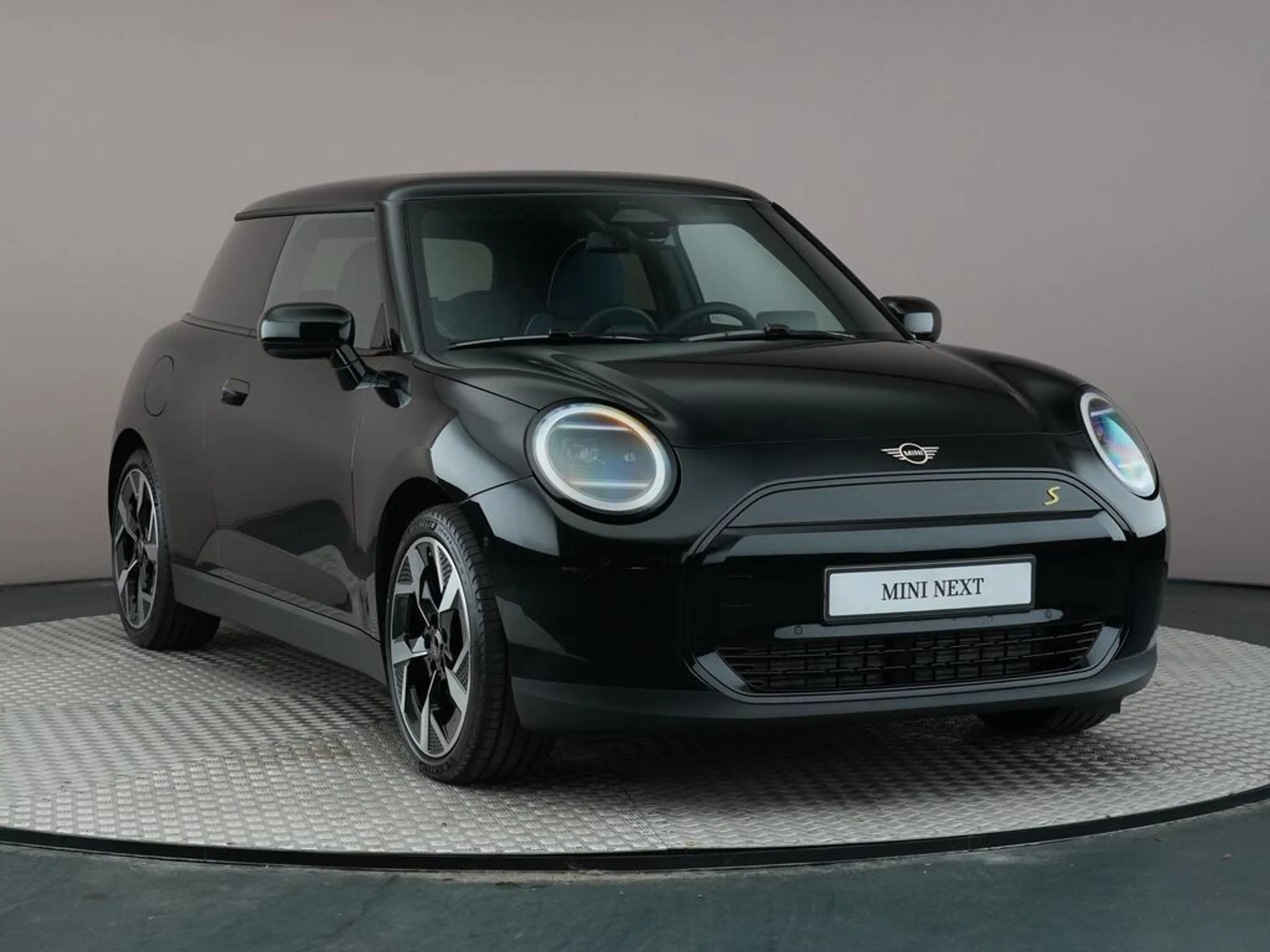 MINI Cooper SE 3-Deurs Classic M 54.2 kWh — photo 3