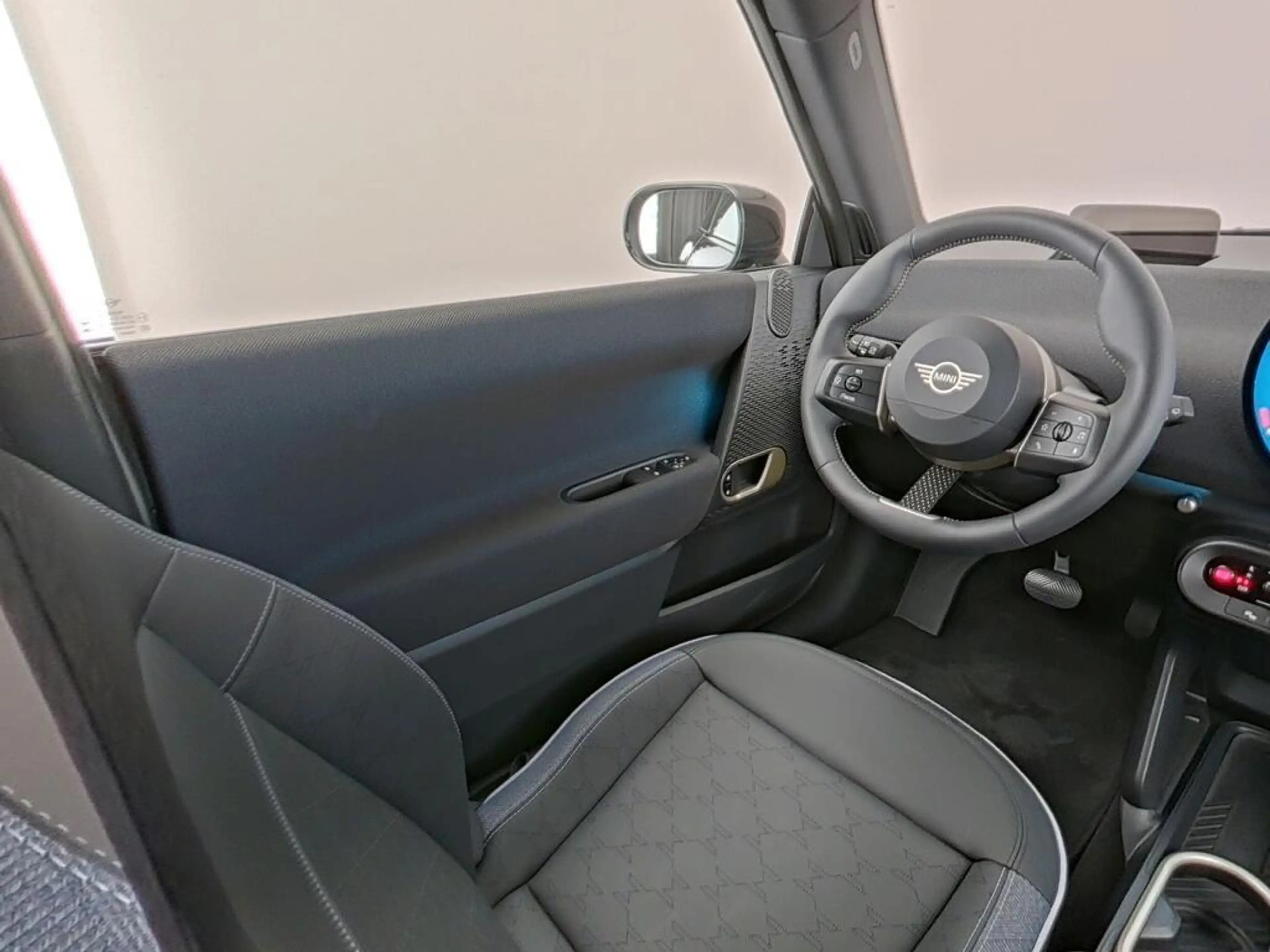 MINI Cooper SE 3-Deurs Classic M 54.2 kWh — photo 4
