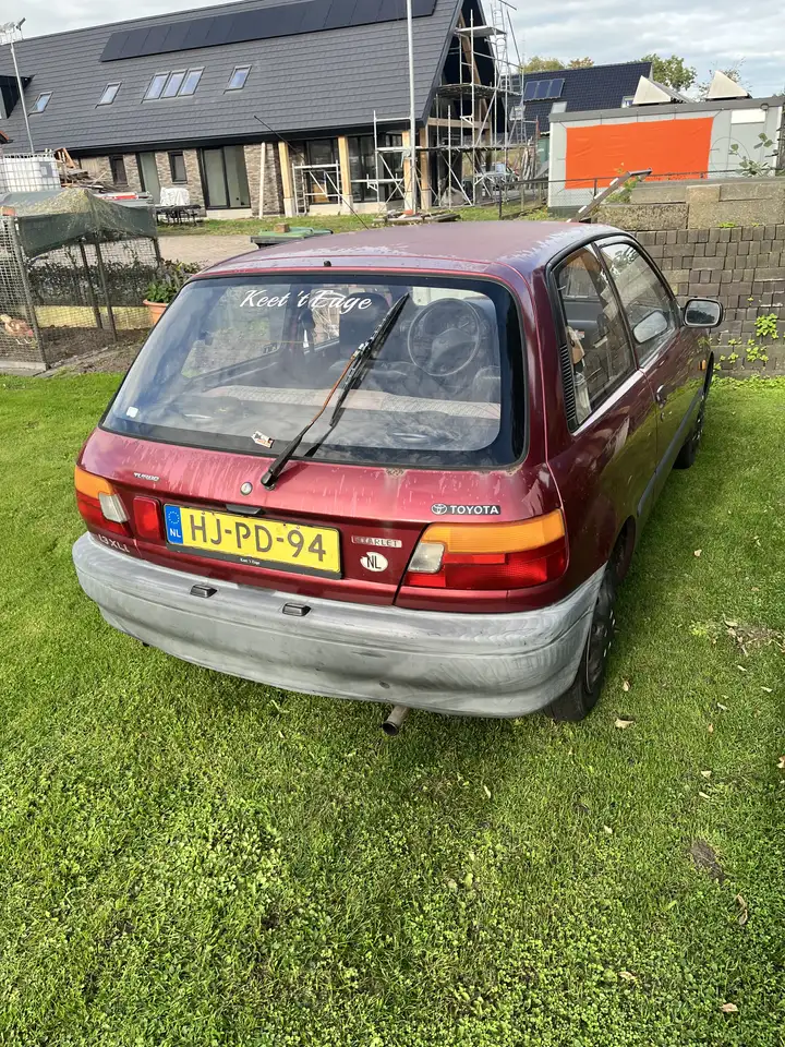 Toyota Starlet 1.3 XLi, foto 3