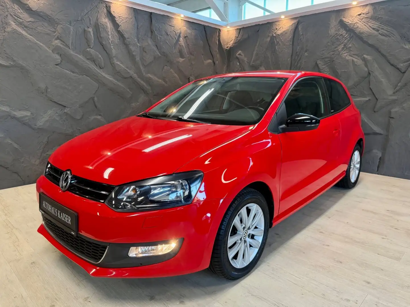 Volkswagen Polo 1.2 TSI LIFE/ALCANTARA/SHZ/KLIMAUTO/TOP Rouge - 1