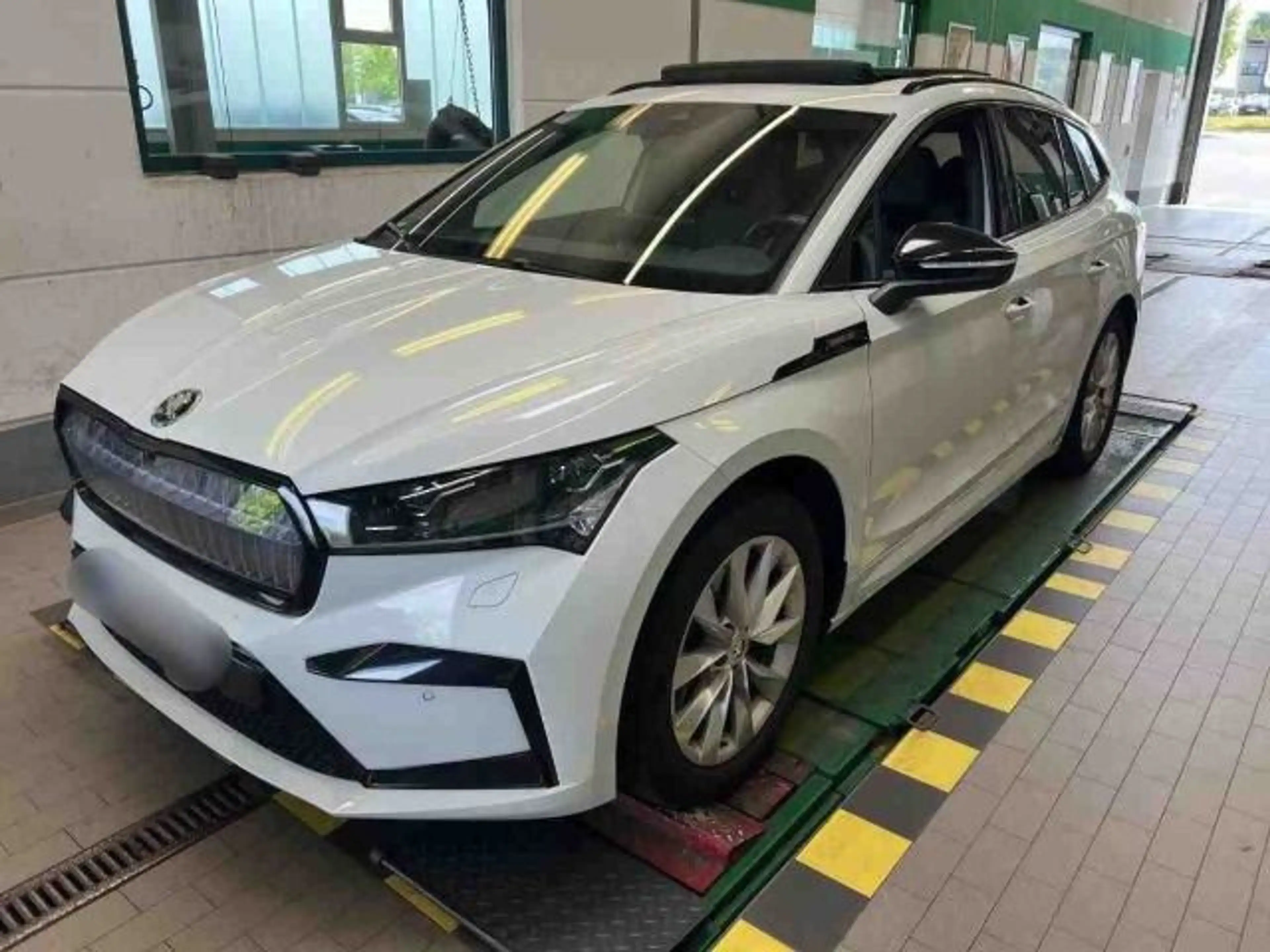 Skoda Enyaq iV SPORTLINE LM21 PANO MATRIX eSITZE — photo 2