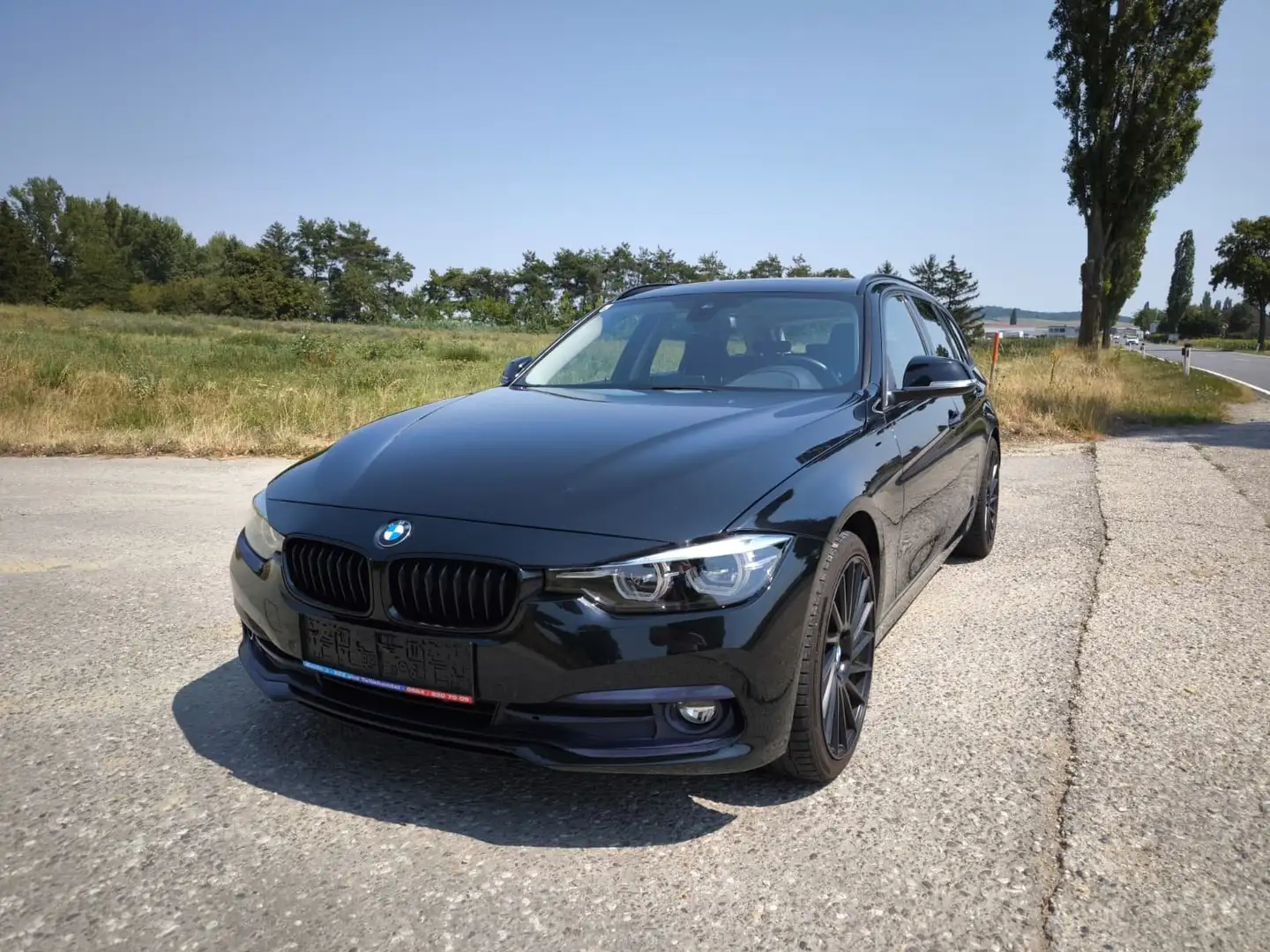 BMW 318 318 d Sport Line Schwarz - 1