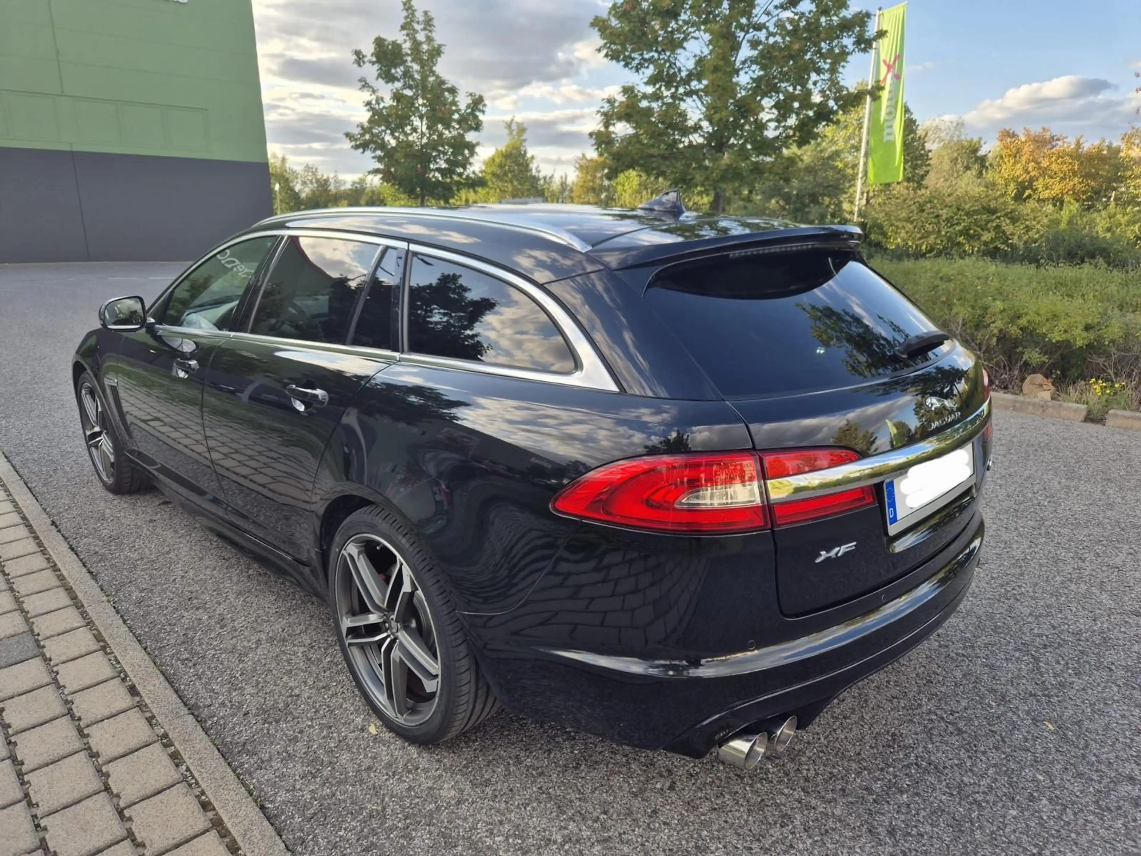 Jaguar XF Sportbrake 3.0 V6 Diesel — photo 7