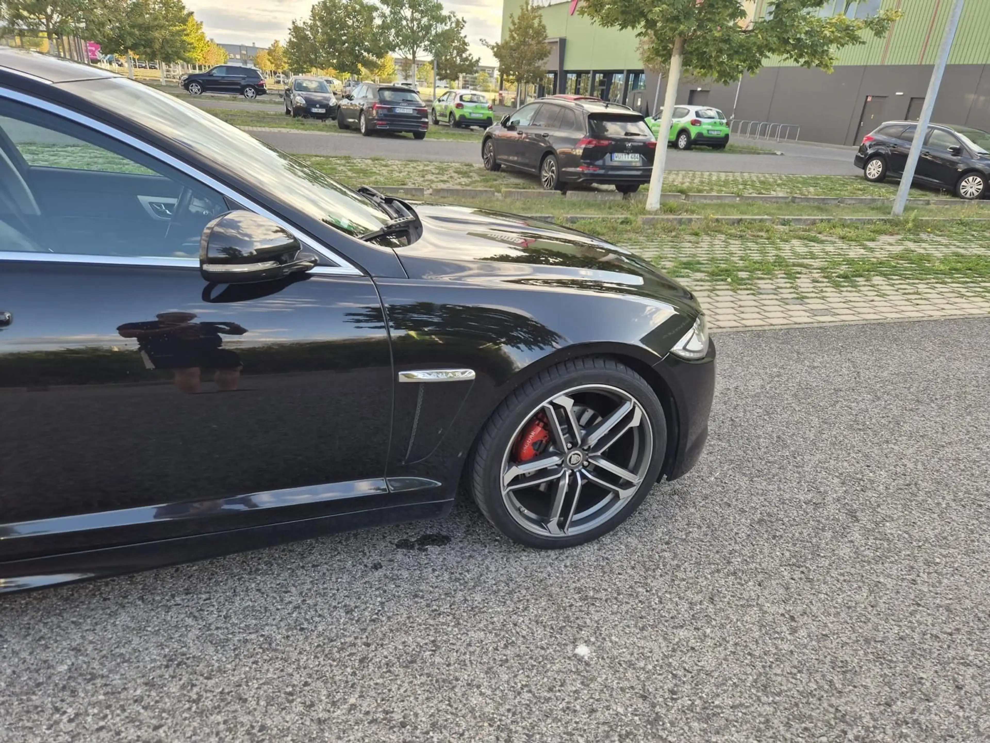 Jaguar XF Sportbrake 3.0 V6 Diesel — photo 9