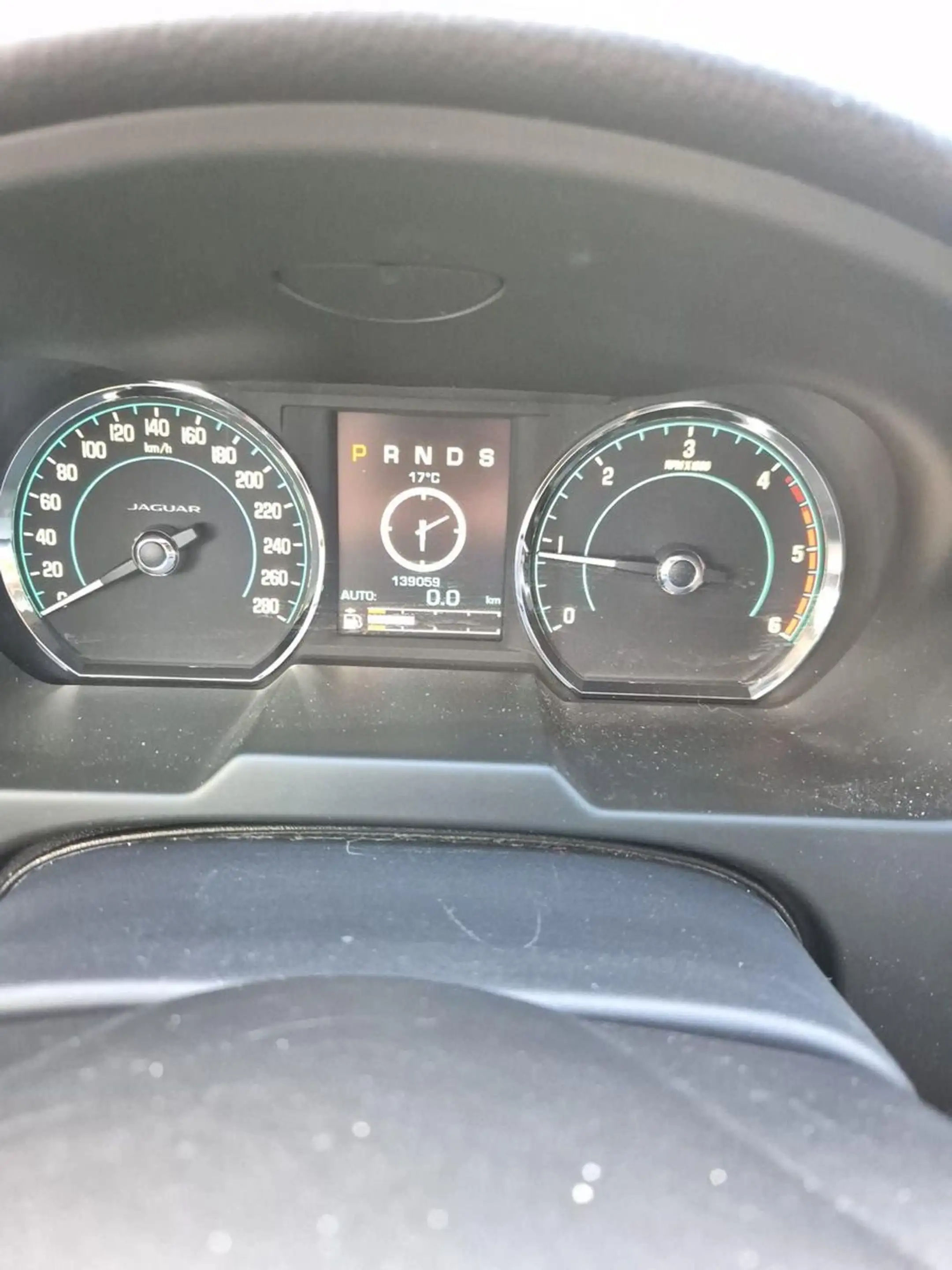 Jaguar XF Sportbrake 3.0 V6 Diesel — photo 14