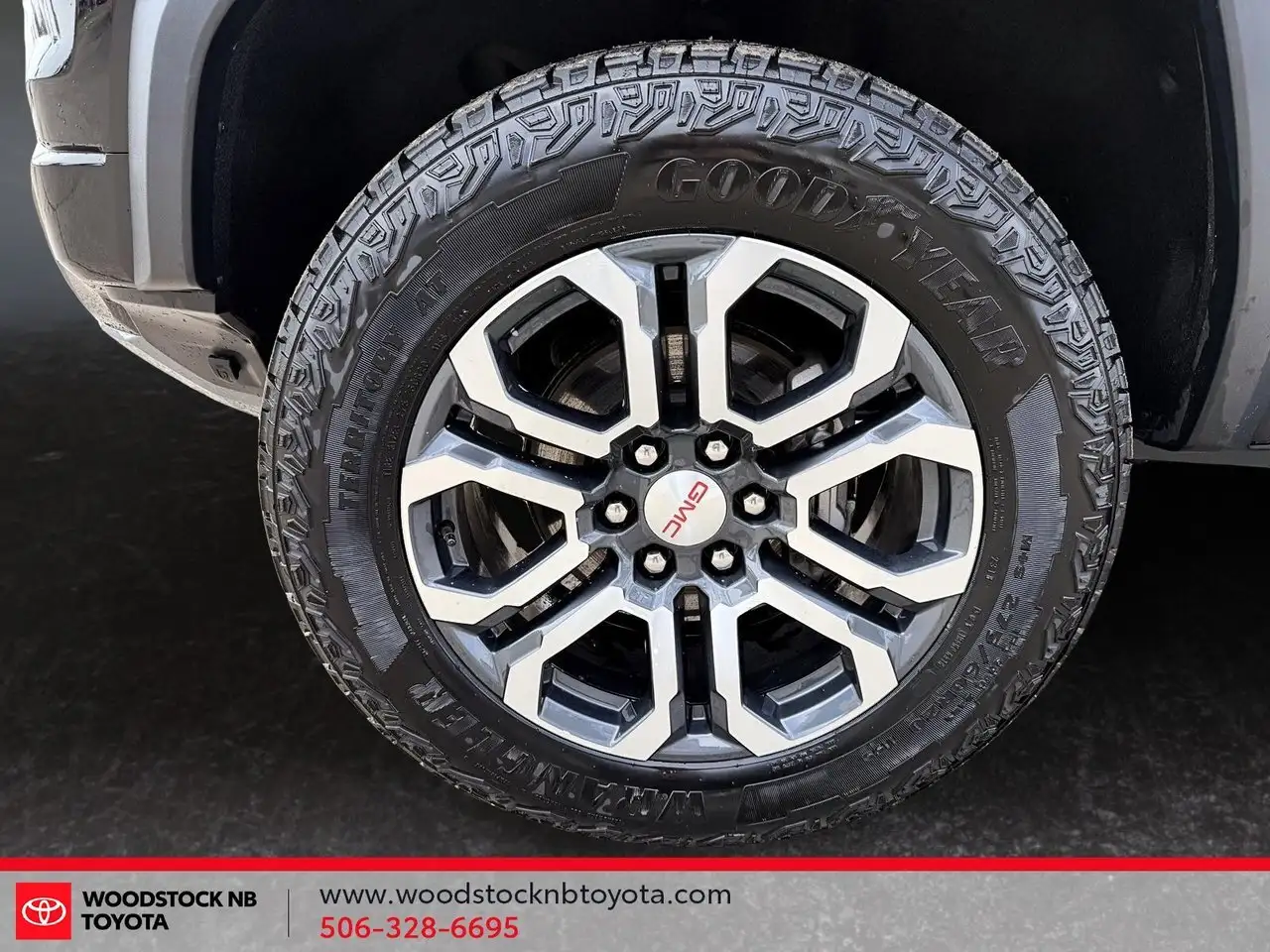 GMC Canyon снимка GMC Canyon