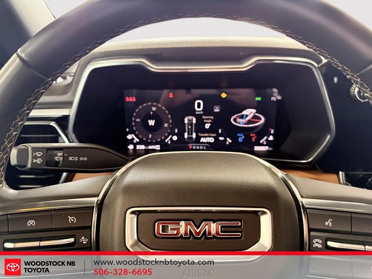 GMC Canyon снимка GMC Canyon