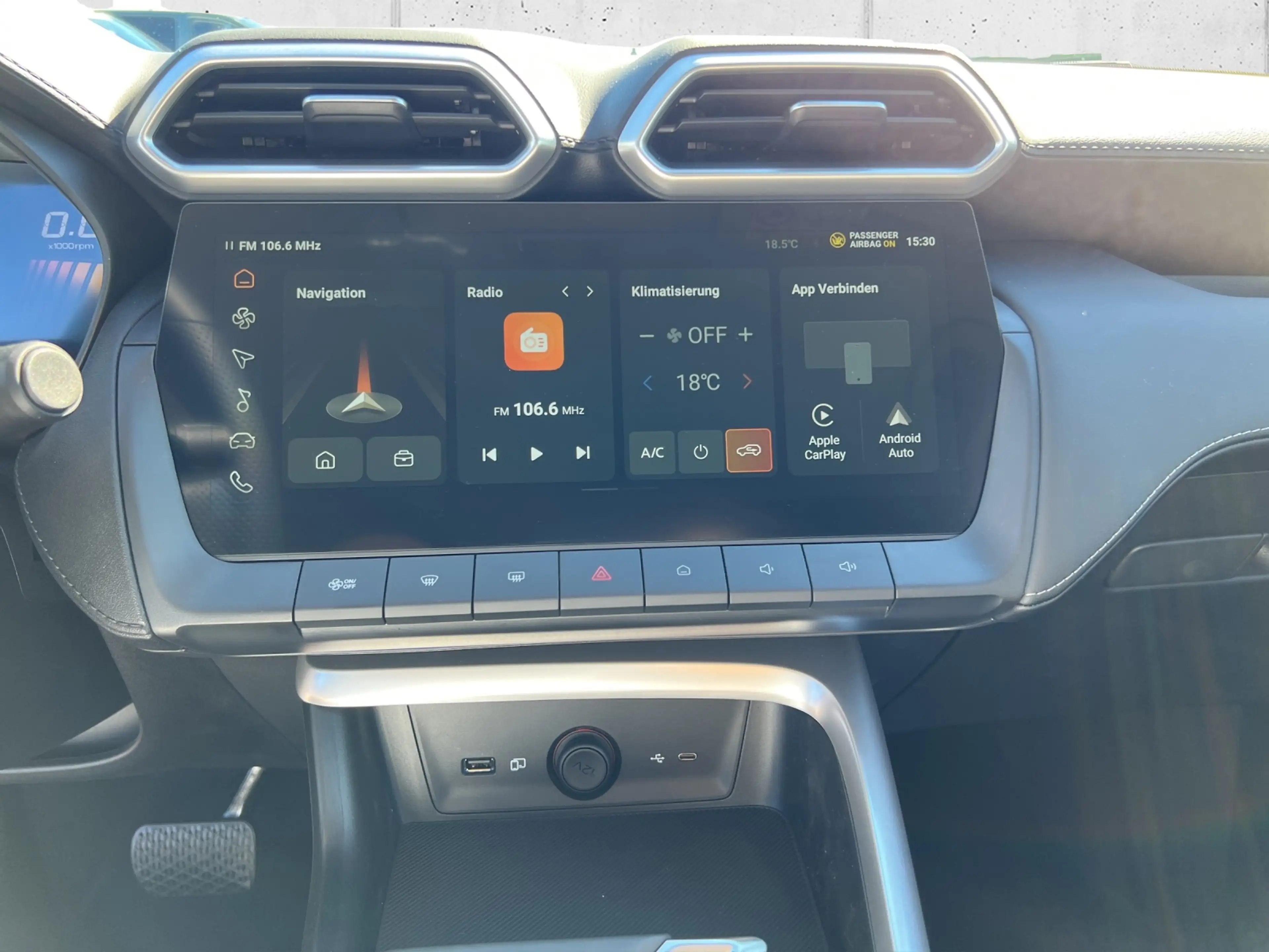 MG ZS Hybrid+ Luxury FWD 5tg. - PANORAMADACH — photo 3