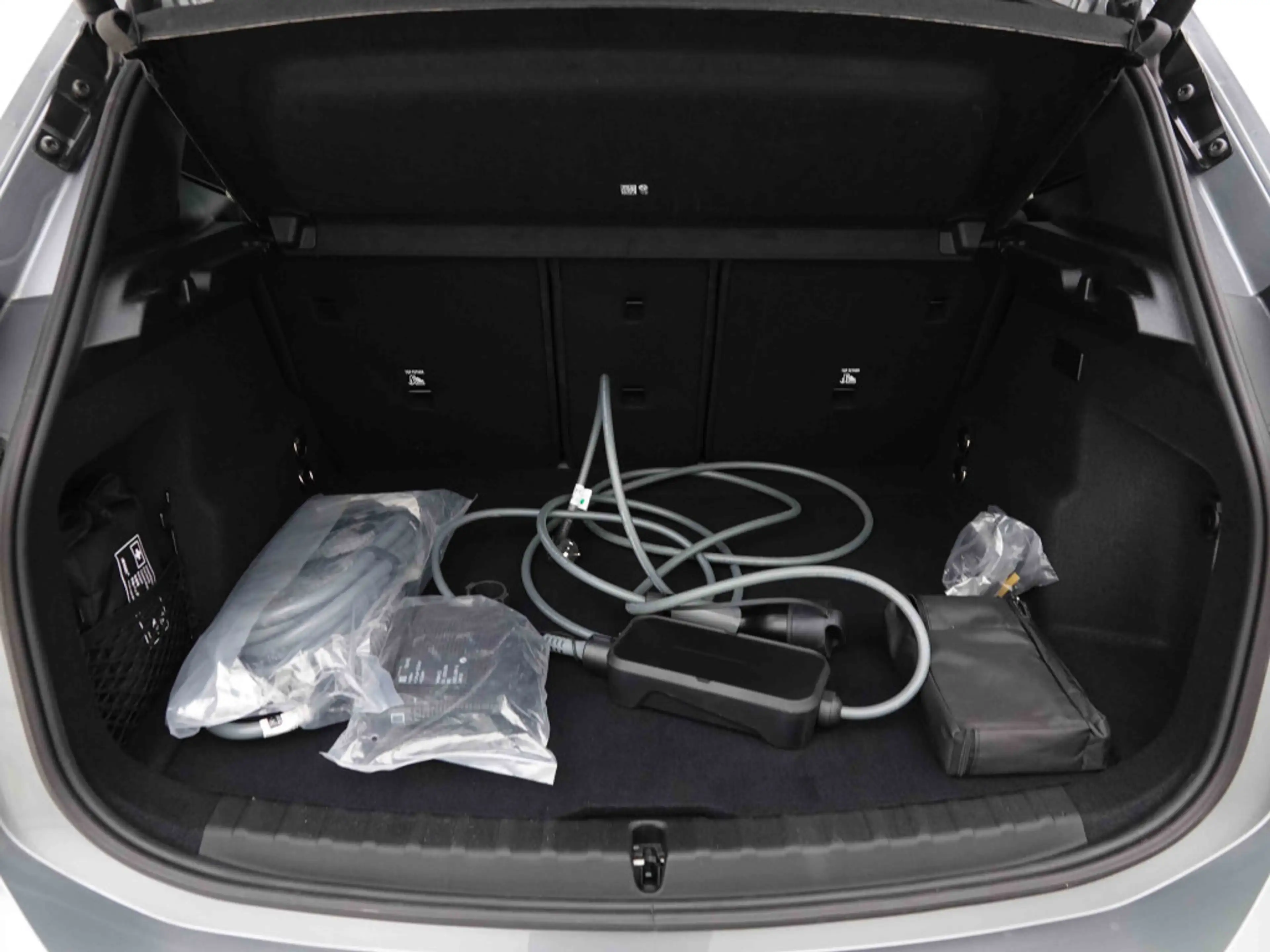 BMW 225 225e PHEV 245 | EV Range 85km | xDrive | Active Tourer | M Sport | Pano | Leather | Head Up — photo 6