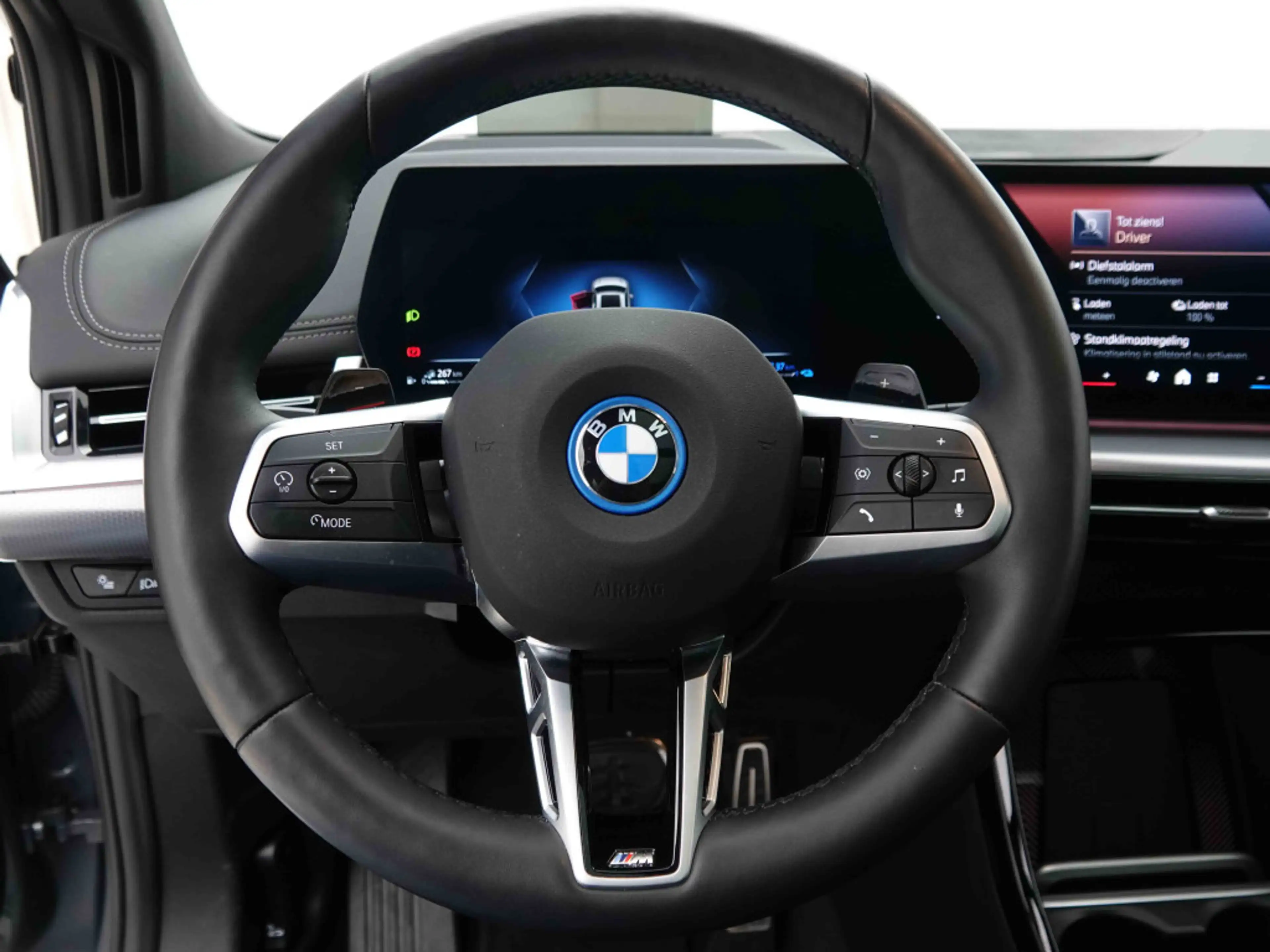 BMW 225 225e PHEV 245 | EV Range 85km | xDrive | Active Tourer | M Sport | Pano | Leather | Head Up — photo 11