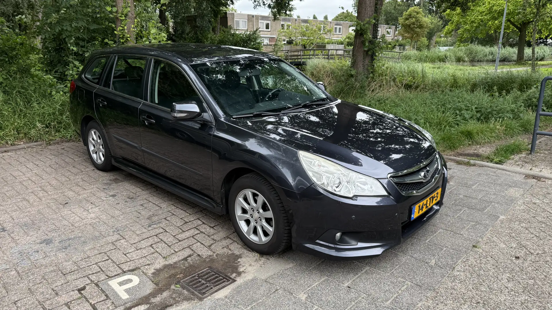 Subaru Legacy TW 2.0i CVT Corporate Edition Šedá - 1