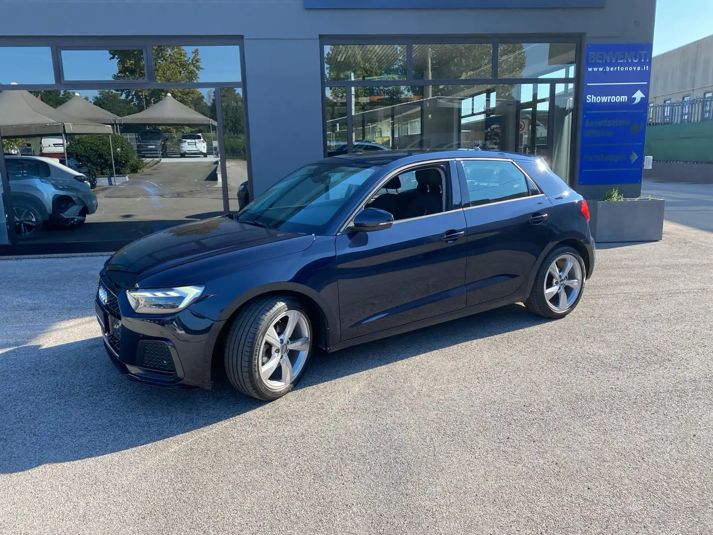 Audi A1 A1 SPB 30 TFSI S tronic Admired Advanced Blauw - 2