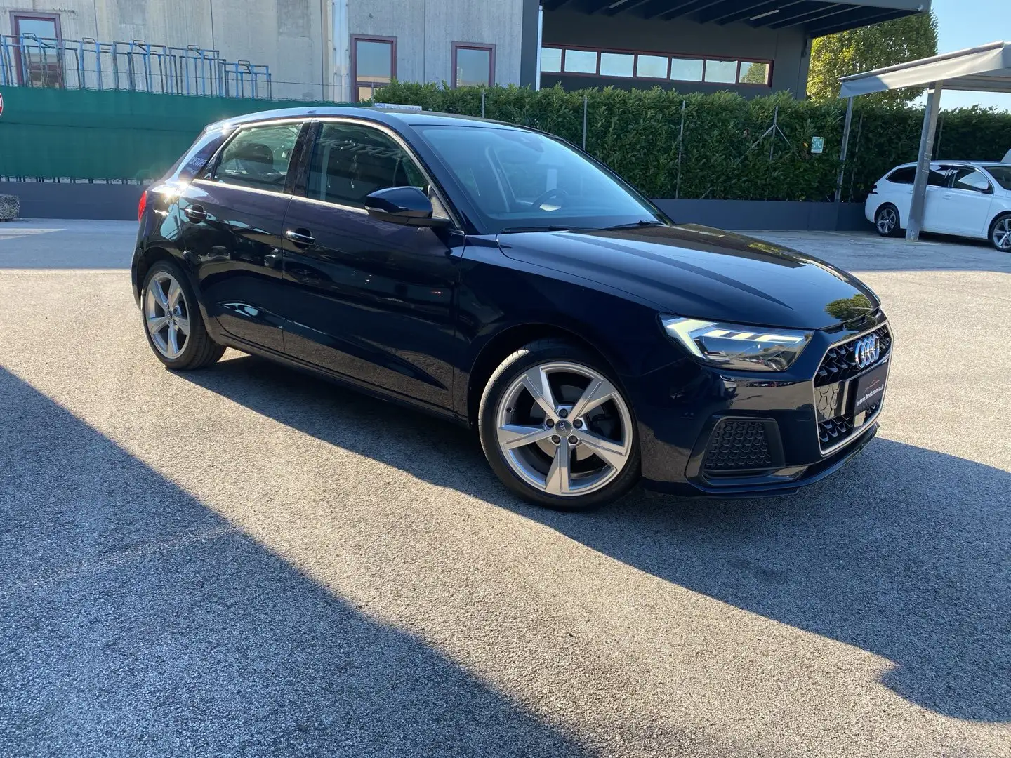 Audi A1 A1 SPB 30 TFSI S tronic Admired Advanced Blauw - 1